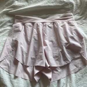 lululemon strawberry milkshake find your pace shorts